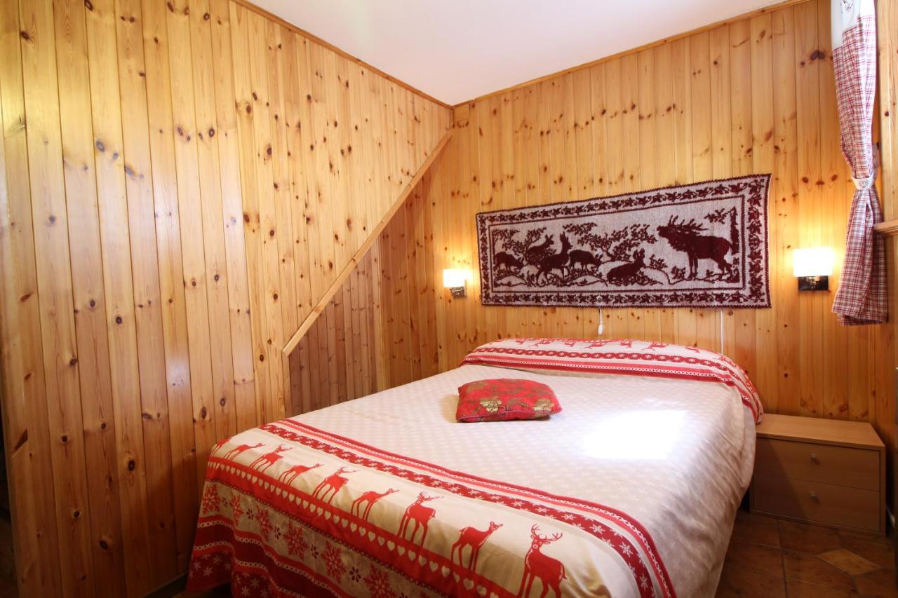 Lo Stambecco Holiday Apartment - Affitti Brevi Italia 布吕松 外观 照片