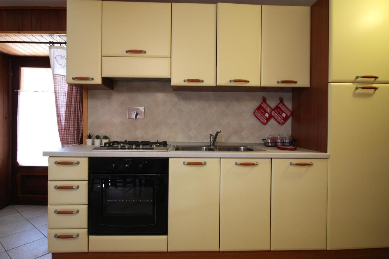 Lo Stambecco Holiday Apartment - Affitti Brevi Italia 布吕松 外观 照片