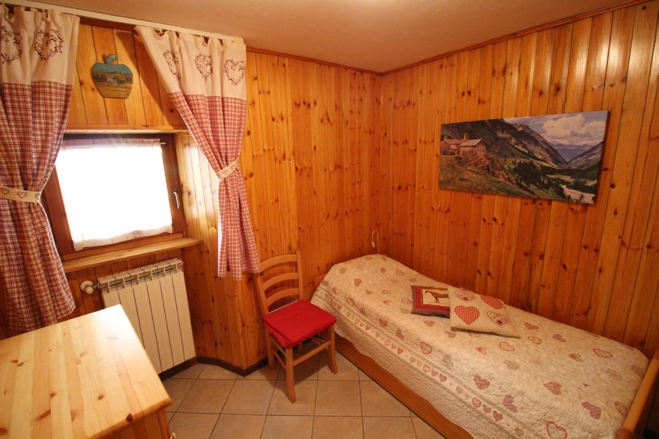 Lo Stambecco Holiday Apartment - Affitti Brevi Italia 布吕松 外观 照片